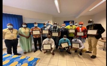 Manutention portuaire: une dizaine de Gabonais formés à la conduite de portique de quai par OCT