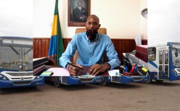 Transport : Laurent Skitt affecte 04 bus SOGATRA pour le transport gratuit des populations à Franceville